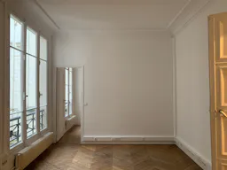 Classic Parisian apartment in the very center of Paris - Image 4
