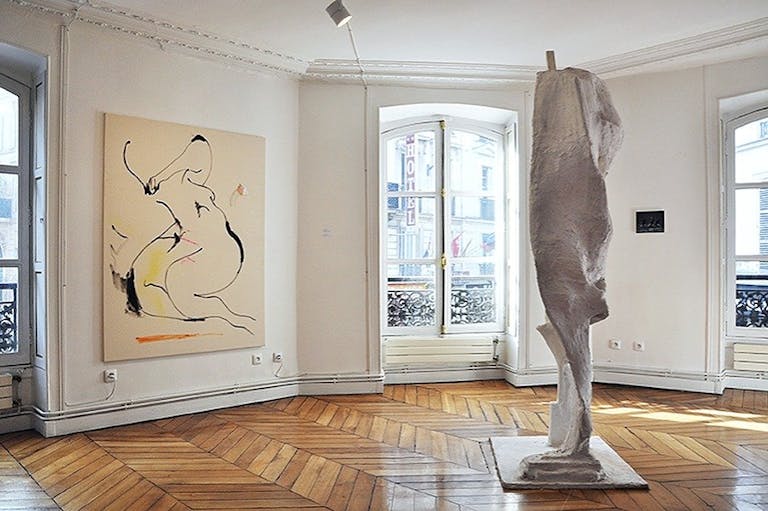 Haussmann apartment in R�publique Lancry area - Image 1