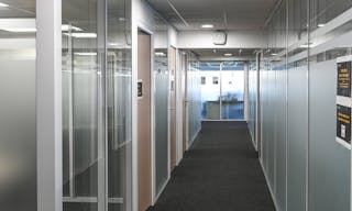 Unique Building Near Eiffel Tower - Ancien garage avec vue Tour Eiffel - Image 15