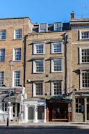 Exclusive Townhouse Rental in the Heart of London - Image 1