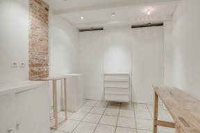 Pop up and accomodation space in Montmarte - Image 10
