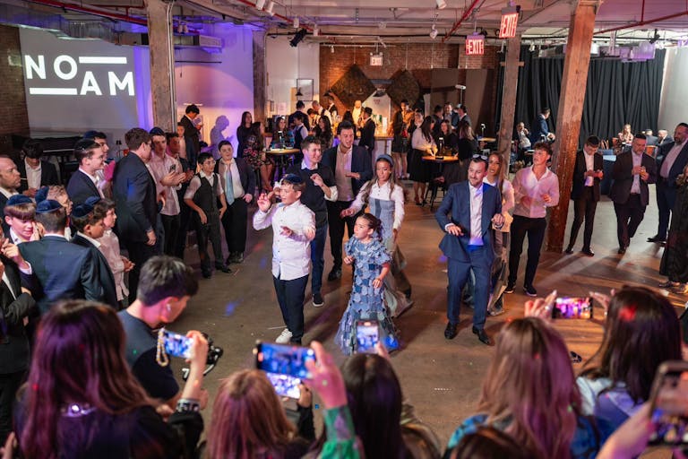 Spacious Industrial Event Space in Greenpoint, Brooklyn - Image 4