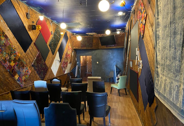 Old-School Funky Recording Studio now turned Acting School - Image 2