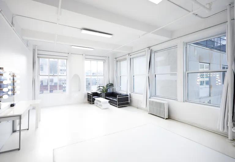 22C Affordable Showroom Pop up Rental Space in Manhattan - Image 0