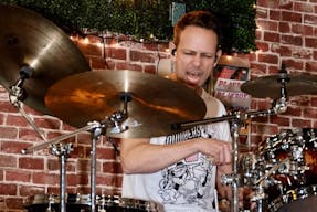 Store Stage at Nivessa Hollywood - Image 16