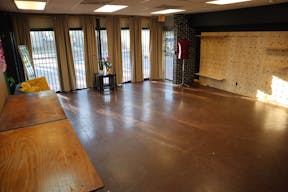 Blank slate studio in the Historic District - Image 2