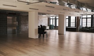 Multiple Floor Offerings in beautiful Chinatown building - Image 4