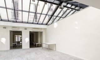 230 Coeur Marais Showroom - Image 1