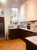 West Hollywood Salon Retreat - Image 2