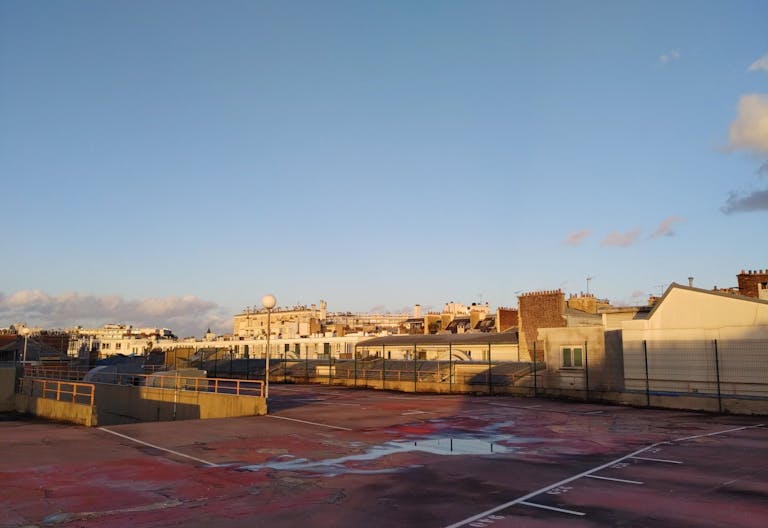 Former Garage with Rooftop - Image 0