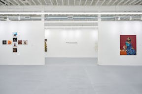 Plenty of Natural Light Surrounded by Restaurants and Galleries - Image 2