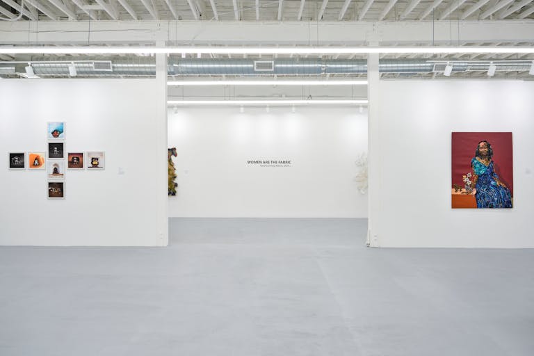 Plenty of Natural Light Surrounded by Restaurants and Galleries - Image 2