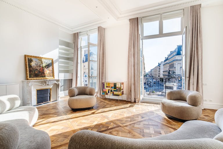 Showroom Place des Victoires Paris - Fashion week and private events - Image 1