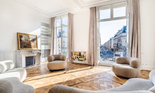 Showroom Place des Victoires Paris - Fashion week and private events - Image 1