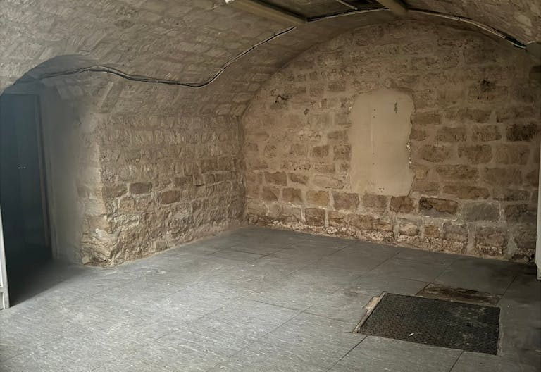 Flagship Avenue des Ternes - Image 2