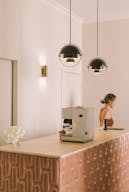 Volume unique dans h�tel particulier historique IXe ardt - Image 3