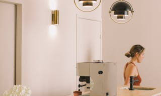 Volume unique dans h�tel particulier historique IXe ardt - Image 3