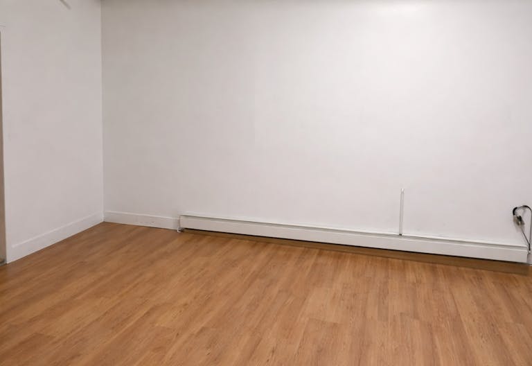 Bright Beautiful Retail, Cafe ,Event Space In The Heart Of Williamsburg - Image 2