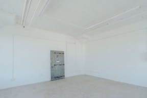 DTLA Studio with Abundant Light and Amazing View - Image 10