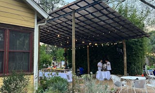 Swoop House in East Austin - Image 1