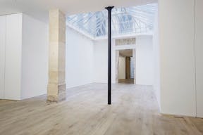 Beautiful Arts et M�tiers Showroom - Image 0