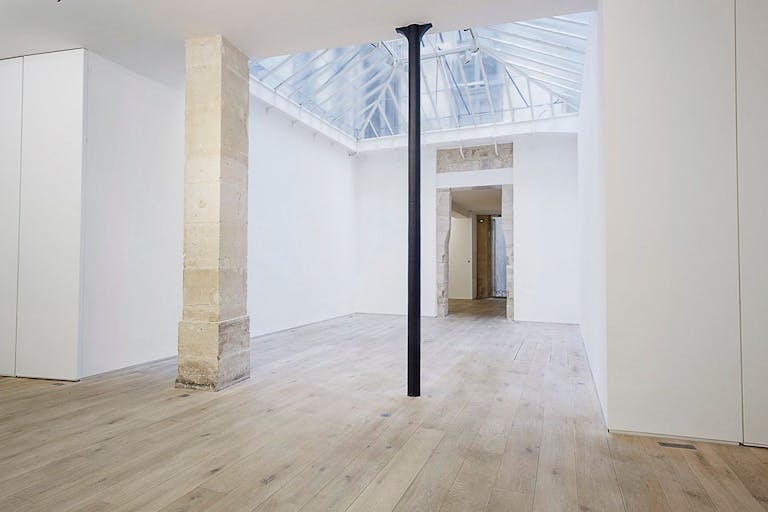 Beautiful Arts et M�tiers Showroom - Image 0