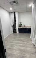 Newly renovated Private Suite for rent in Beauty Salon - Image 0