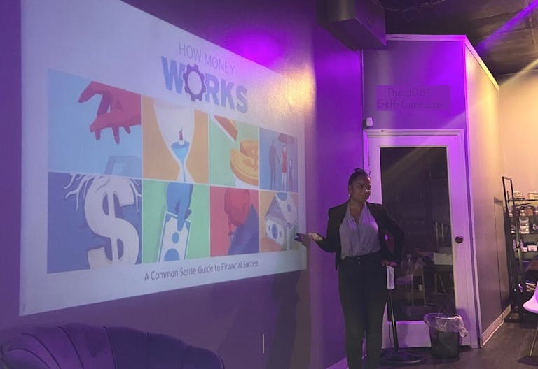 Luxurious Urban Atelier - Image 3