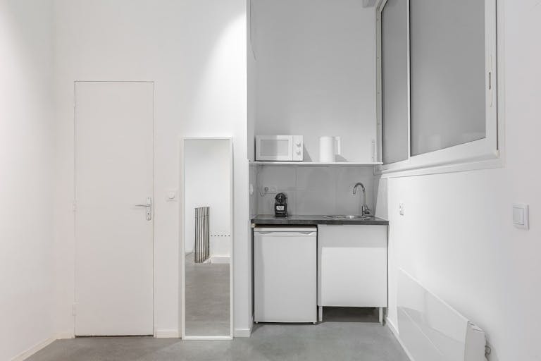 Boutique - Art Gallery Paris centre Marais - Image 3