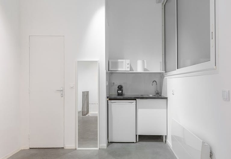 Boutique - Art Gallery Paris centre Marais - Image 3