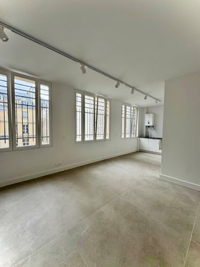 Lieu commercial d’exception – Pop-up Store / Fashion Week – Paris 3ᵉ - Image 4