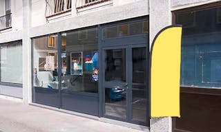 Cosy Art Gallery in Le Havre - Image 6