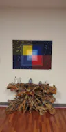 Lakeview / Roscoe Village Art Gallery Space in Chicago - Image 2