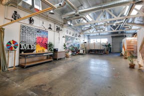 Airy, Urban Oasis in the Arts District - Image 6