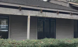 The Courtyard on Andrews Avenue - Image 3