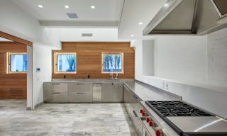 Flexible Showroom in East Village - Image 27