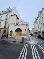 Unique Gallery Space in Paris - Image 19