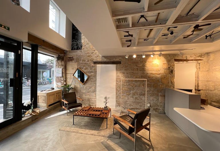 Beautiful Boutique for Rent - Paris Haut-Marais - Image 2