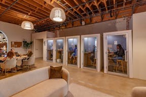 Located where Echo Park, Silver Lake, and Downtown LA meet - Image 7