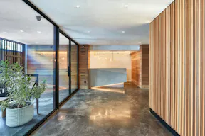 Flexible Showroom in East Village - Image 7