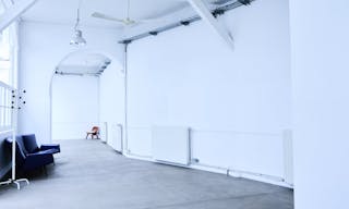 Showroom in Folie-M�ricourt - Image 5