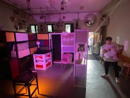 Beautiful and Versatile Open Loft Studio - Image 22