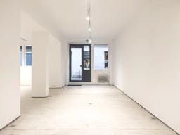 A Bright and Versatile Space in the Heart of Haut Marais - Image 0