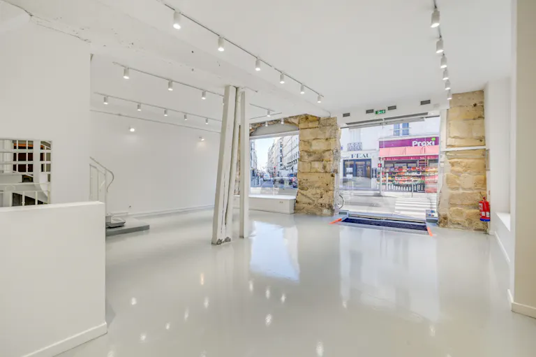 Corner Boutique on Rue de Turenne - Image 3