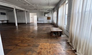 6,143 SQ FT ? PRIME BUSHWICK COMMERCIAL LOFT ? LIGHT FILLED - HIGH CEILINGS TO LEASE - Image 3