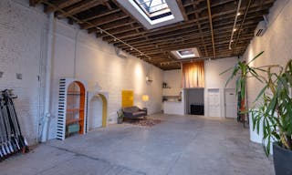Bright Skylit Open Studio Space in Red Hook Brooklyn - Image 2