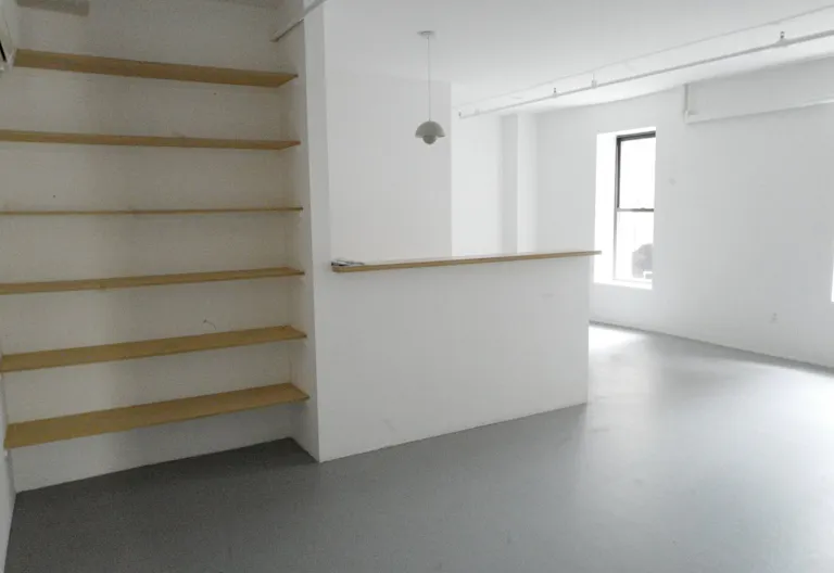 Downtown Private Audio Room - Image 3