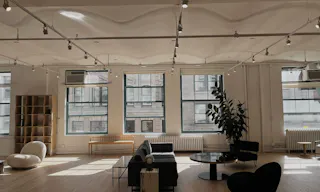 Sunfilled in Flatiron - Image 5
