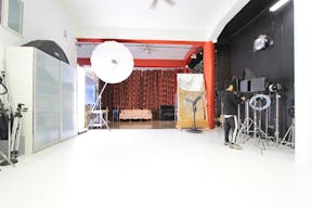 Photo Rental Studio in DTLA - Image 40