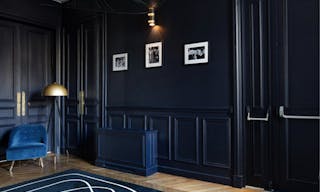 Haussmannian showroom near the Arc de Triomphe - Image 2